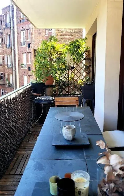 Apartment Lovely Artist Appartment Paris